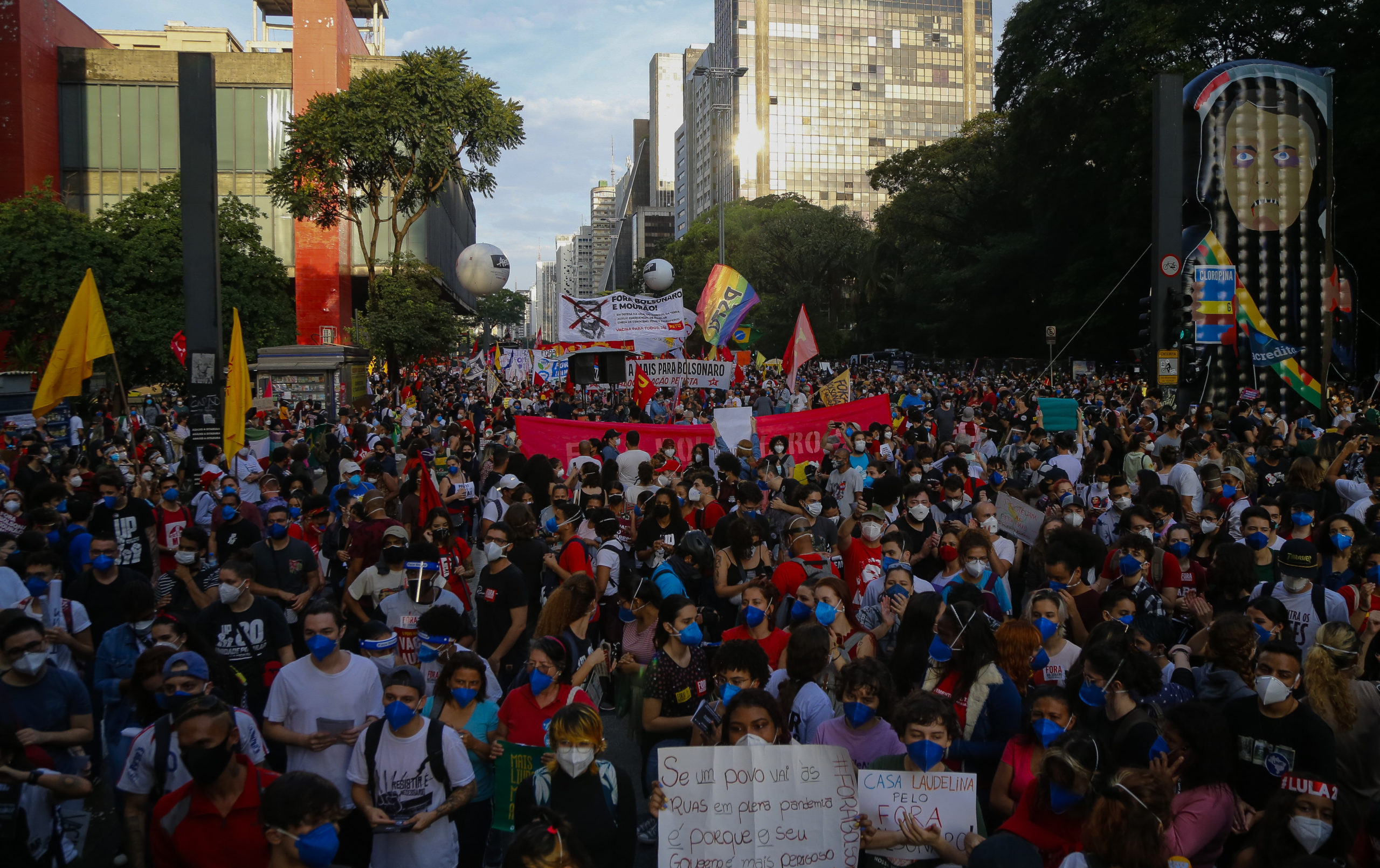 As ruas na contramão das eleições